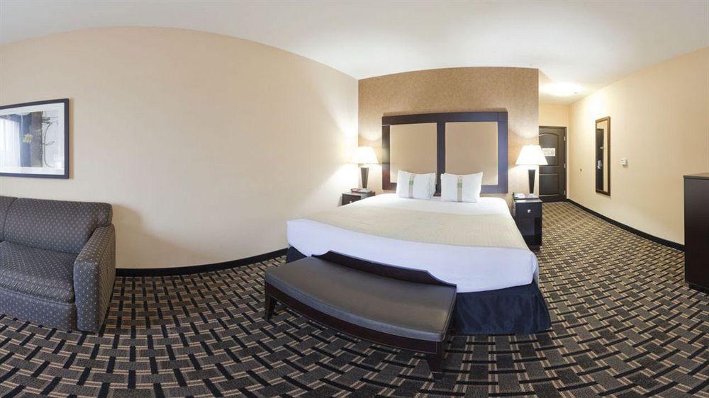 Holiday Inn Arlington Northeast By Ihg Екстер'єр фото