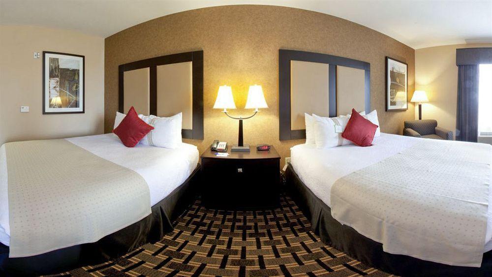 Holiday Inn Arlington Northeast By Ihg Екстер'єр фото
